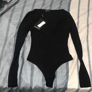 Prettylittlething v neck body suit